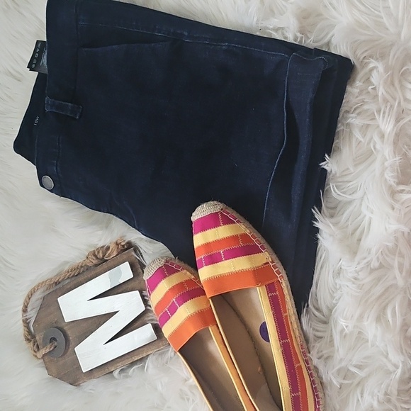 Liverpool The Trouser Short Dark Blue Cuffed Jean Shorts with 5.5" Inseam - Picture 1 of 12